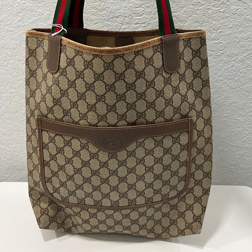 Vintage Gucci Tote. 🥰